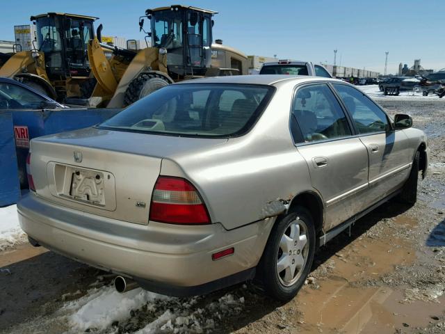 1HGCE6663SA021856 - 1995 HONDA ACCORD EX TAN photo 4