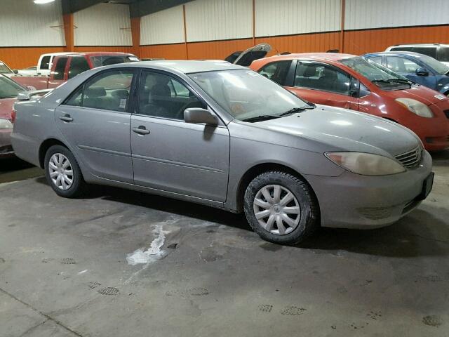 4T1BE32K15U968971 - 2005 TOYOTA CAMRY LE SILVER photo 1