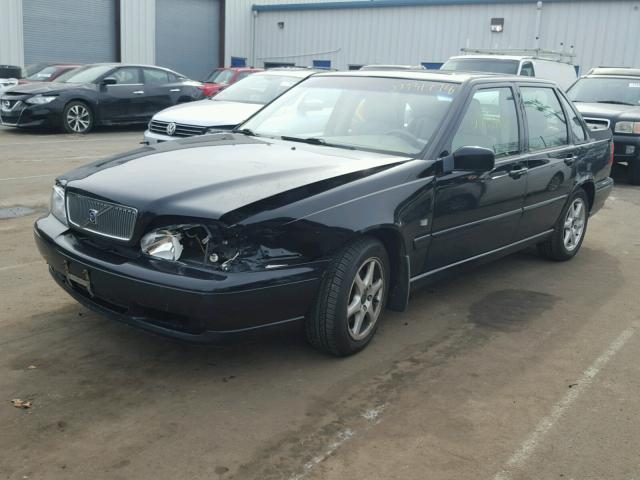 YV1LS61J8Y2628206 - 2000 VOLVO S70 BASE BLACK photo 2