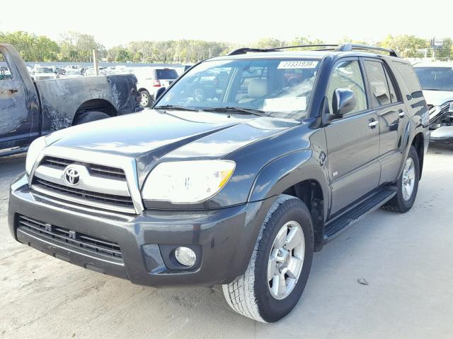 JTEZU14R178077137 - 2007 TOYOTA 4RUNNER SR BLACK photo 2