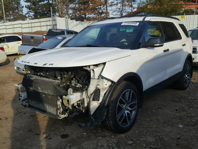 1FM5K8GT5GGB30416 - 2016 FORD EXPLORER S WHITE photo 2