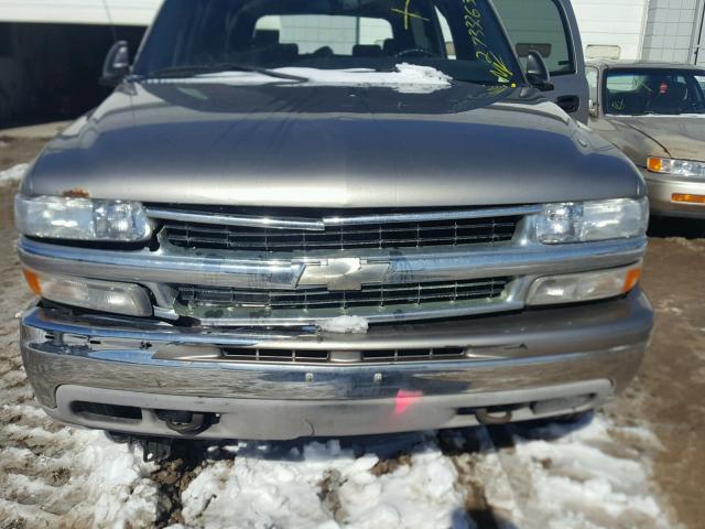 3GNFK16T5YG144038 - 2000 CHEVROLET SUBURBAN K SILVER photo 7