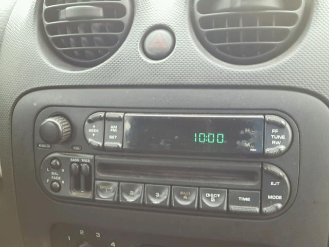 1J4GL38K22W331363 - 2002 JEEP LIBERTY RE GREEN photo 9