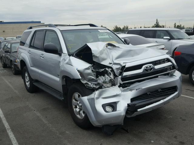 JTEZU14R470093539 - 2007 TOYOTA 4RUNNER SR SILVER photo 1