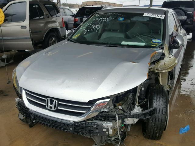 1HGCR2F39EA167542 - 2014 HONDA ACCORD LX SILVER photo 2