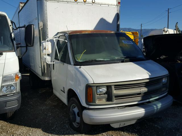 1GBJG31R9X1078445 - 1999 CHEVROLET EXPRESS G3 WHITE photo 1