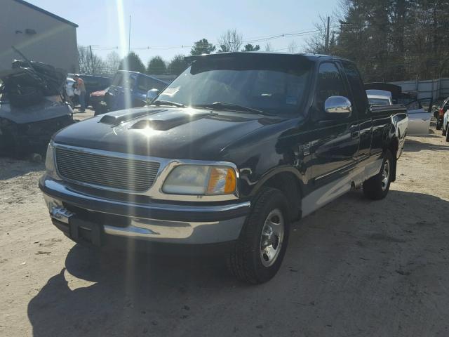 1FTZX17W2WNC04345 - 1998 FORD F150 BLACK photo 2