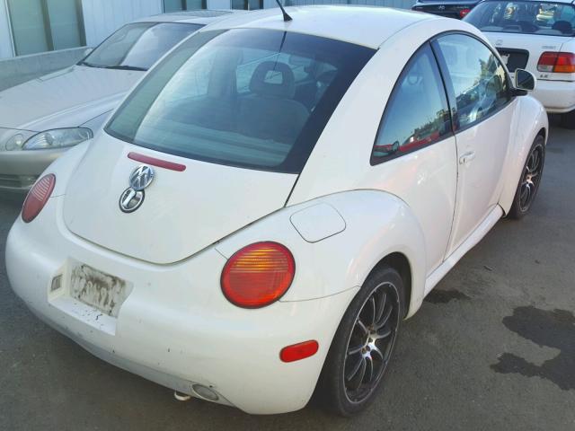 3VWBB61C2WM030635 - 1998 VOLKSWAGEN NEW BEETLE 白色 照片 4