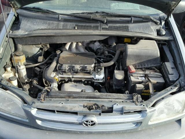 4T3ZF13C6WU075128 - 1998 TOYOTA SIENNA LE GREEN photo 7