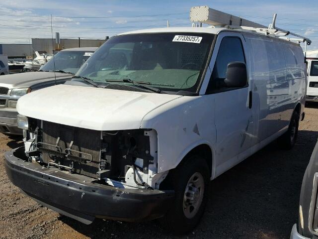 1GCWGGCAXE1165137 - 2014 CHEVROLET EXPRESS G2 WHITE photo 2