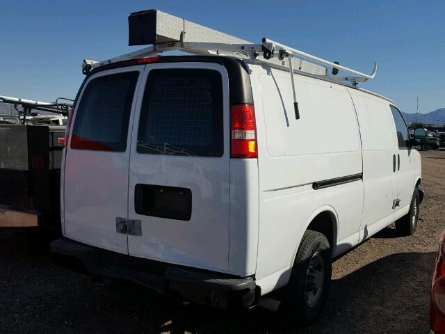 1GCWGGCAXE1165137 - 2014 CHEVROLET EXPRESS G2 WHITE photo 4