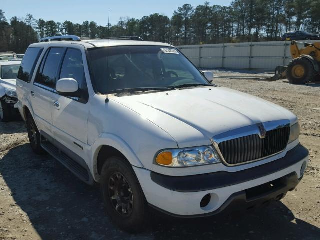 5LMRU27L1WLJ46673 - 1998 LINCOLN NAVIGATOR WHITE photo 1