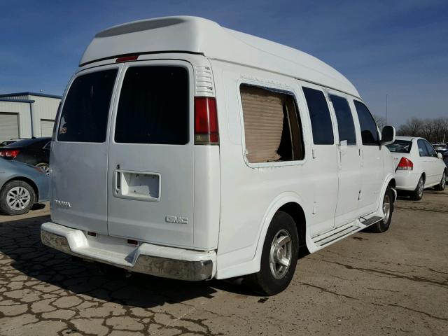 1GDFG15R021208102 - 2002 GMC SAVANA RV WHITE photo 4