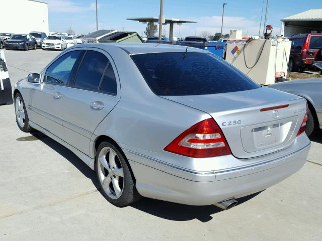 WDBRF40J65F630419 - 2005 MERCEDES-BENZ C 230K SPO SILVER photo 3