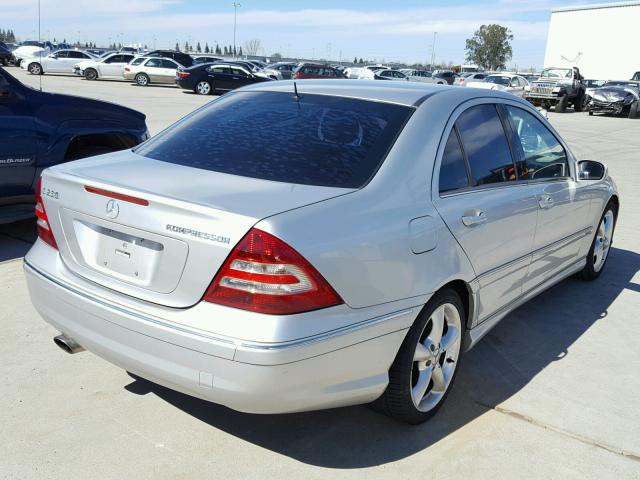 WDBRF40J65F630419 - 2005 MERCEDES-BENZ C 230K SPO SILVER photo 4