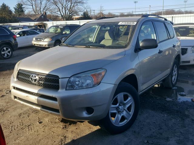 JTMZD33V786077638 - 2008 TOYOTA RAV4 GOLD photo 2