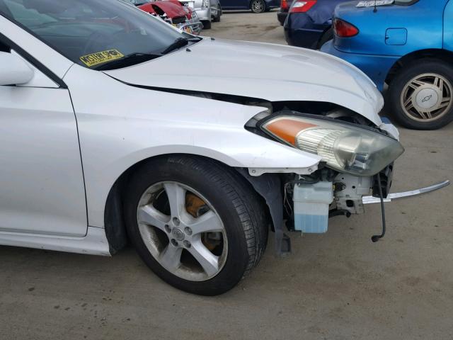 4T1CA38P35U057950 - 2005 TOYOTA CAMRY SOLA WHITE photo 9