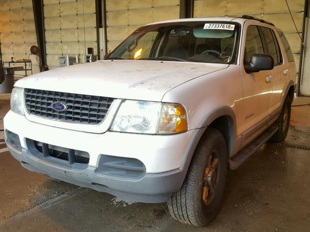 1FMDU73E32UA16609 - 2002 FORD EXPLORER X WHITE photo 2