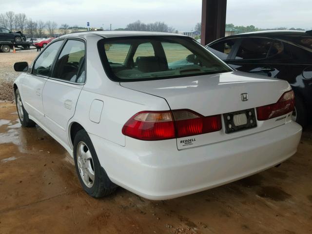 1HGCG555XYA121135 - 2000 HONDA ACCORD EX WHITE photo 3