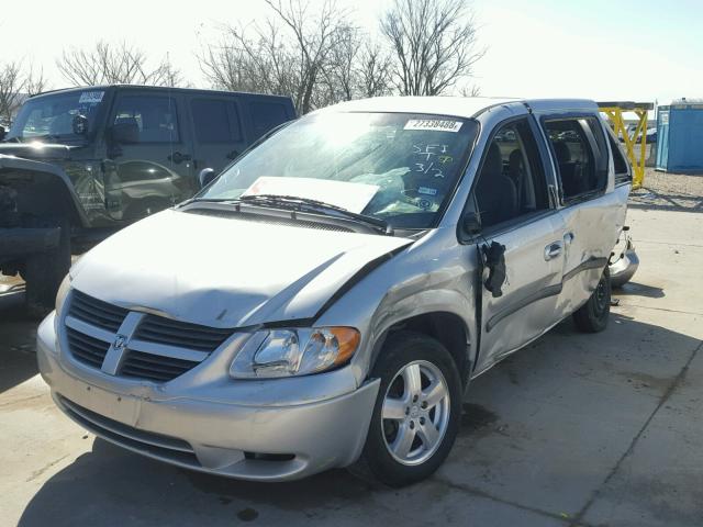 1D4GP45R96B592894 - 2006 DODGE CARAVAN SX SILVER photo 2