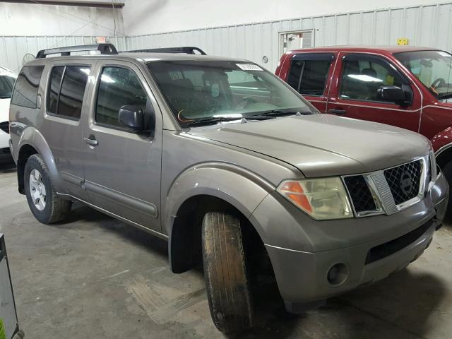 5N1AR18U96C624566 - 2006 NISSAN PATHFINDER GOLD photo 1