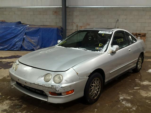 JH4DC4450WS019858 - 1998 ACURA INTEGRA LS SILVER photo 2