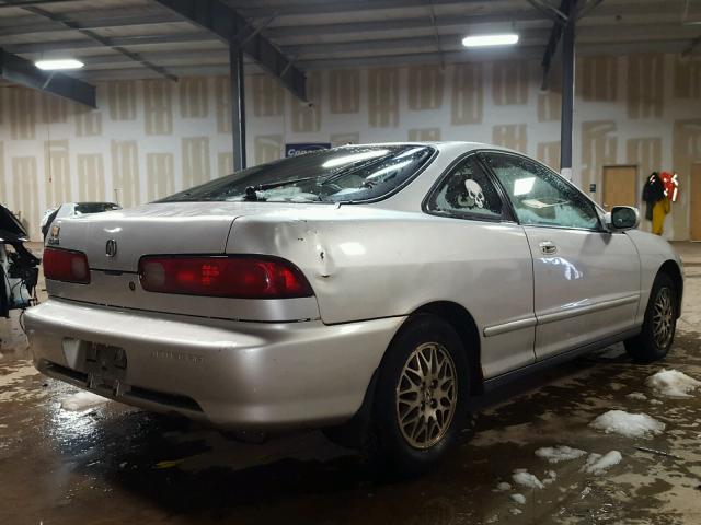 JH4DC4450WS019858 - 1998 ACURA INTEGRA LS SILVER photo 4