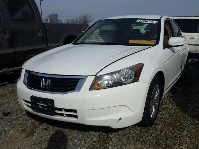 1HGCP26399A013893 - 2009 HONDA ACCORD LX WHITE photo 2