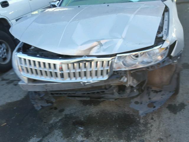 3LNHM26T68R625630 - 2008 LINCOLN MKZ SILVER photo 9