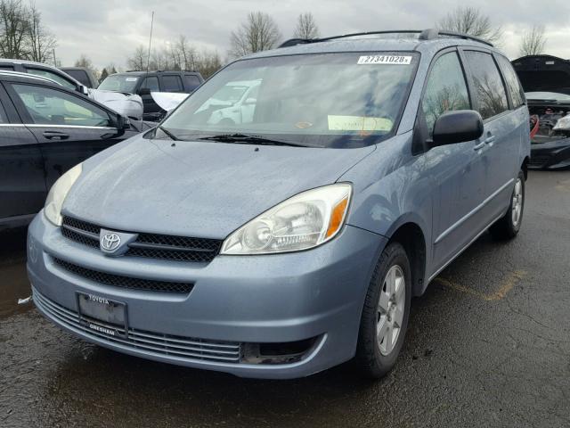 5TDZA23CX4S120798 - 2004 TOYOTA SIENNA CE BLUE photo 2