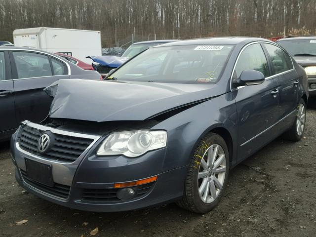 WVWJK7AN4AE071949 - 2010 VOLKSWAGEN PASSAT KOM GRAY photo 2