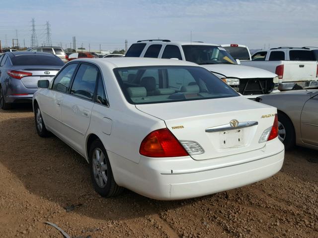 4T1BF28B0YU096348 - 2000 TOYOTA AVALON XL WHITE photo 3