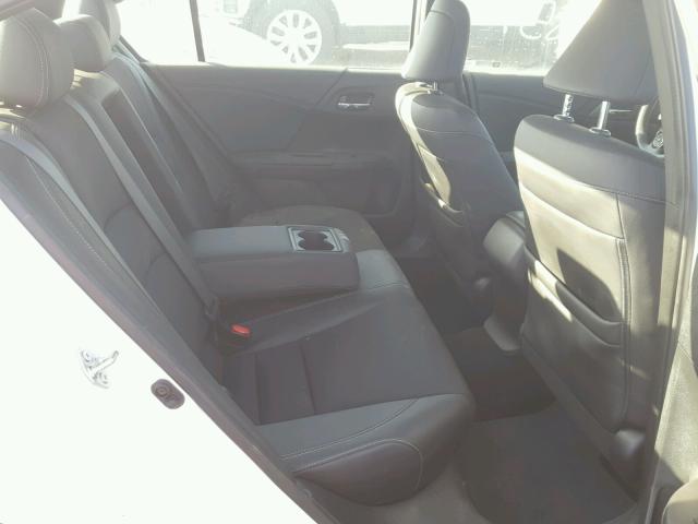 1HGCR2F52HA049824 - 2017 HONDA ACCORD SPO WHITE photo 6