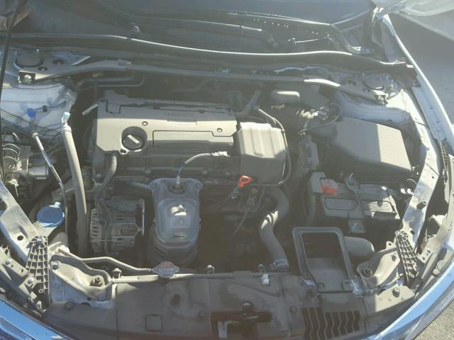 1HGCR2F52HA049824 - 2017 HONDA ACCORD SPO WHITE photo 7