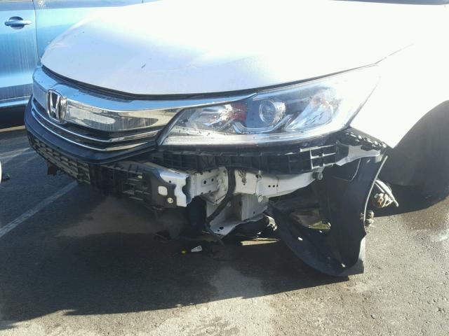 1HGCR2F52HA049824 - 2017 HONDA ACCORD SPO WHITE photo 9