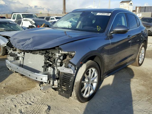 ZASFAKBN2J7B64331 - 2018 ALFA ROMEO STELVIO TI SILVER photo 2