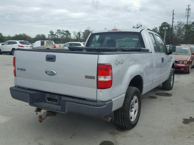 1FTRX14W26NB12771 - 2006 FORD F150 SILVER photo 4