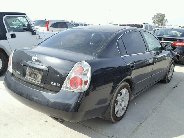 1N4AL11D15C319695 - 2005 NISSAN ALTIMA S BLACK photo 4