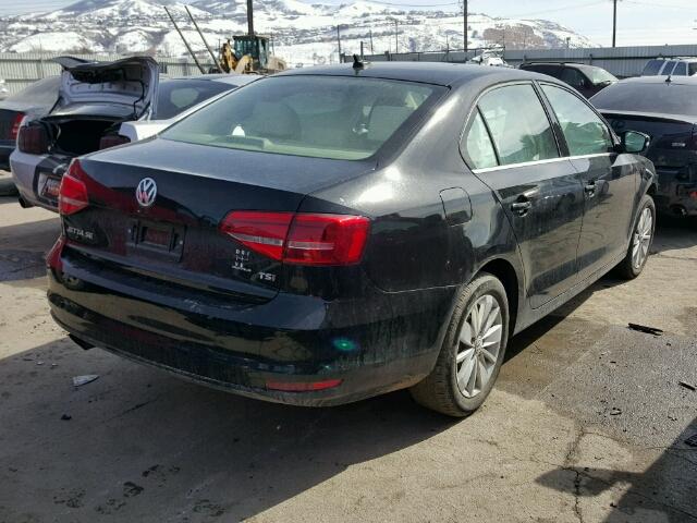 3VWD17AJ6FM253521 - 2015 VOLKSWAGEN JETTA SE BLACK photo 4