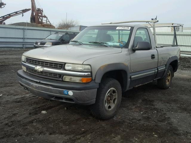 1GCEK14V7XZ124798 - 1999 CHEVROLET SILVERADO GOLD photo 2