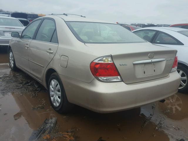 4T1BE32KX5U640917 - 2005 TOYOTA CAMRY LE BEIGE photo 3