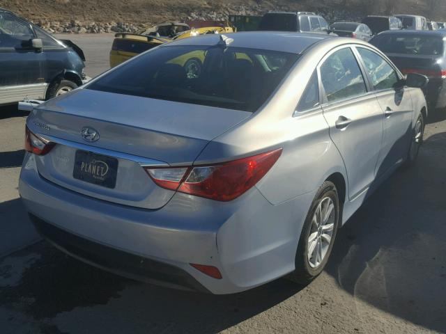 5NPEB4AC6EH827771 - 2014 HYUNDAI SONATA GLS SILVER photo 4