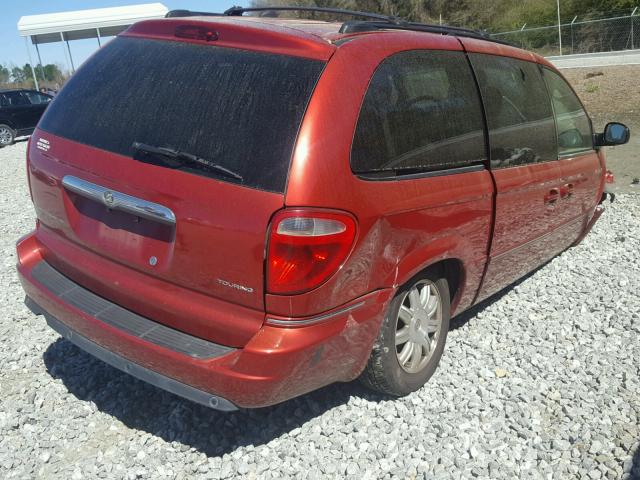 2C4GP54L95R313525 - 2005 CHRYSLER TOWN & COU RED photo 4