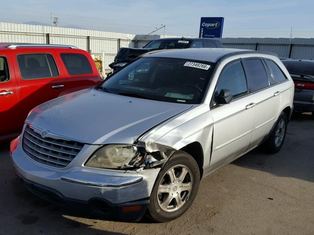 2C4GM684X5R663263 - 2005 CHRYSLER PACIFICA T SILVER photo 2