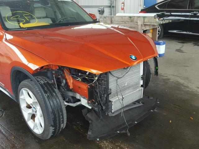 WBAVM1C55FV318471 - 2015 BMW X1 SDRIVE2 ORANGE photo 9