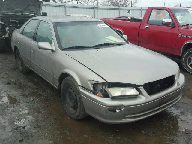 JT2BG22K4Y0415843 - 2000 TOYOTA CAMRY CE SILVER photo 1