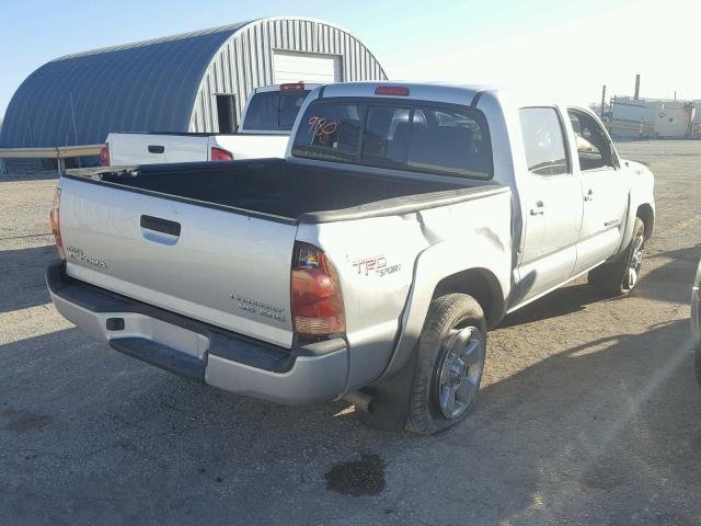 5TEJU62N87Z355738 - 2007 TOYOTA TACOMA DOU SILVER photo 4