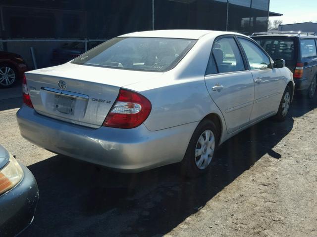 4T1BE32K33U717611 - 2003 TOYOTA CAMRY LE SILVER photo 4