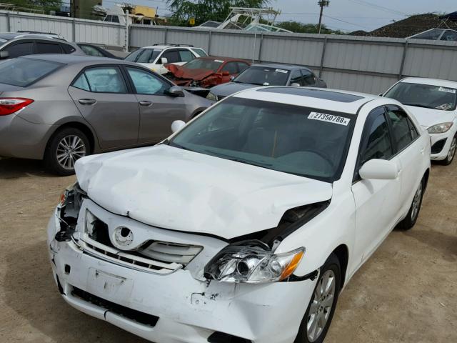 JTNBK46K073004461 - 2007 TOYOTA CAMRY NEW WHITE photo 2