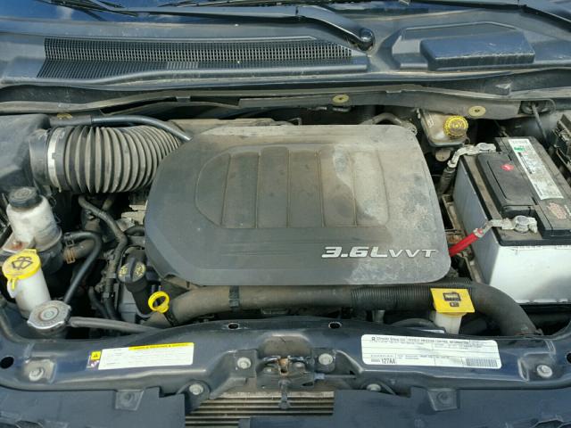 2D4RN4DG8BR699526 - 2011 DODGE GRAND CARA GRAY photo 7